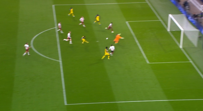 领先埃因霍, 球员